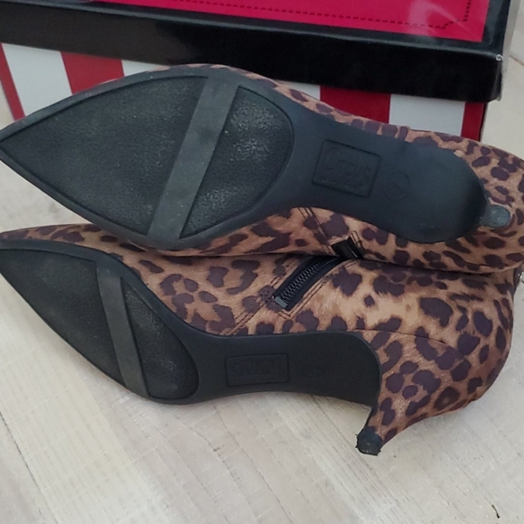 Leopard Booties - Picture 5 of 5